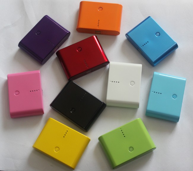 12000mAh mobile power bank has 10 colors and can work with many eletronics for charge