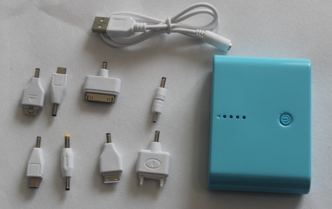 12000mAh mobile power bank has 10 colors and can work with many eletronics for charge